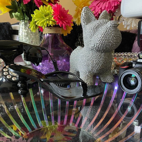 DAPHNE! - Picture 1 of 5